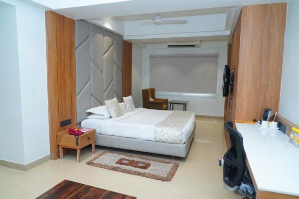 Hotel Kinara Grand Хайдарабад Экстерьер фото